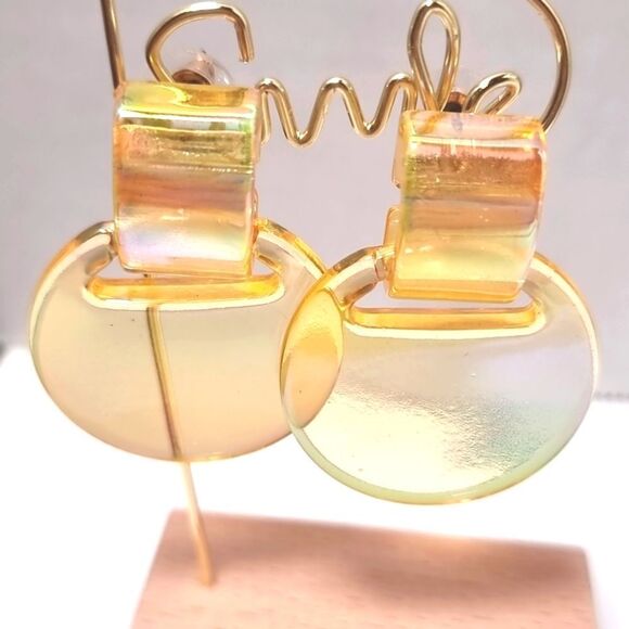 New FREE PEOPLE irradescent circle fun cute earrings - Picture 4 of 8